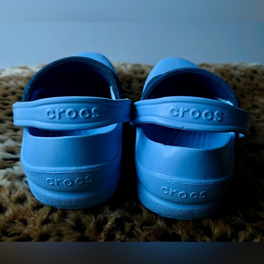 Women’s Blue Mary Jane Crocs – Size 7 - Picture 7 of 10